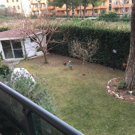 Appartamento Victoria Con Parcheggio Privato Civitavecchia Exterior foto