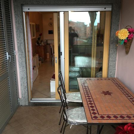 Appartamento Victoria Con Parcheggio Privato Civitavecchia Exterior foto